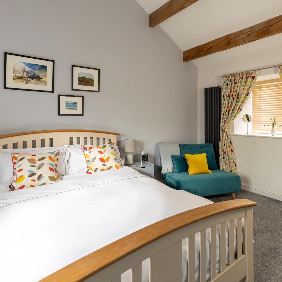 Old Hall Croft Barn Gargrave Extérieur photo